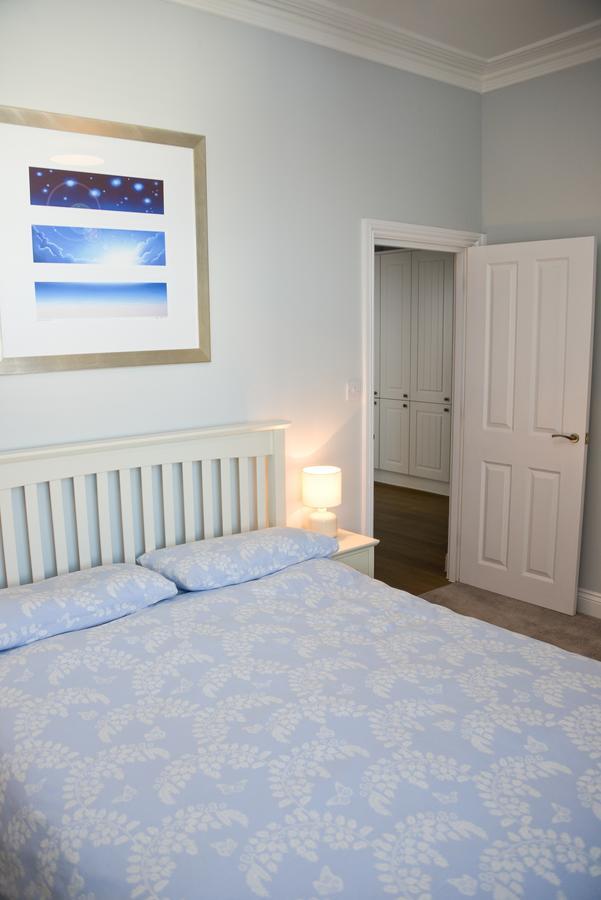 Seaview Apartment เวอร์ทิง ภายนอก รูปภาพ